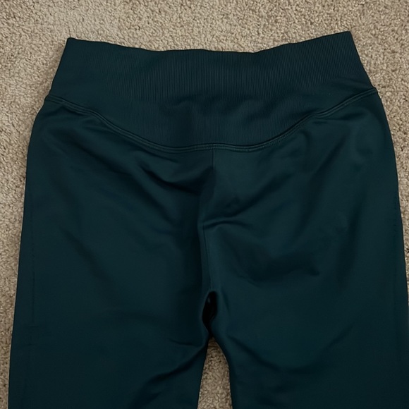 Gymshark Sweat Seamless Sculpt Legging in Teal - Size Small - Picture 3 of 3